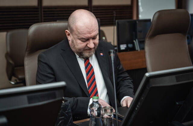 Huliak odmieta návrh opozície na zrušenie Ministerstva…