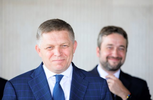 Slováci najviac dôverujú vedcom a univerzitám, politické…