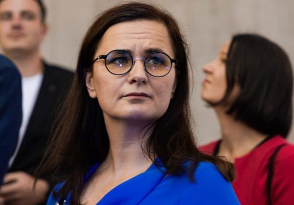 Progresívne Slovensko má novú predsedníčku poslaneckého klubu, Dubéciho nahradila Mesterová