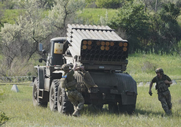 Rusko na Ukrajine za uplynulý deň stratilo ďalších takmer tisíc vojakov