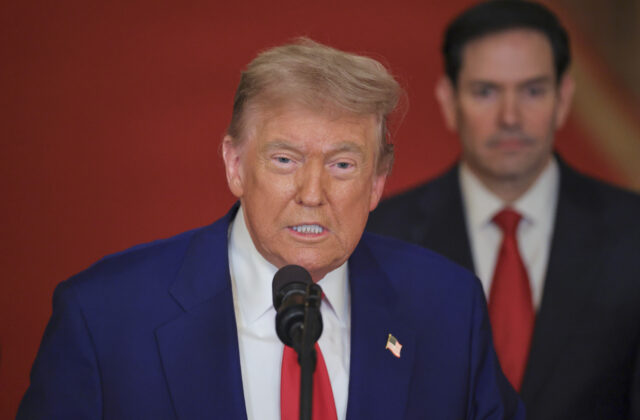 Americké letecké útoky na iránske&hellip;