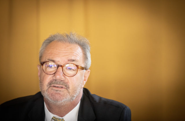 Bývalý predseda najvyššieho súdu Šikuta sa vzdal funkcie sudcu