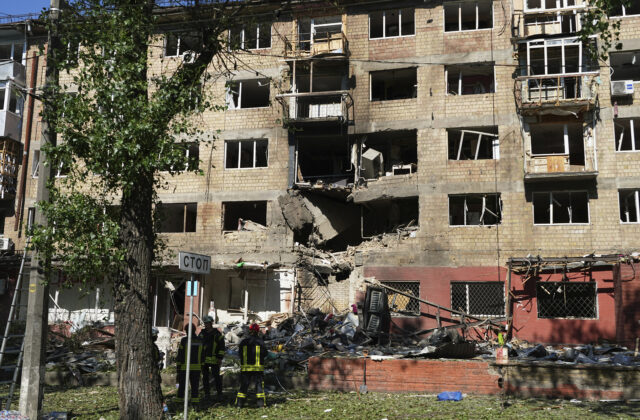 Ruské útoky na Ukrajinu zabili najmenej deväť civilistov