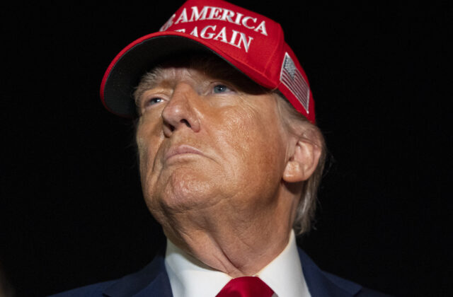 Trump chce rozložiť „hlboký štát“,&hellip;