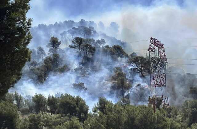 Pre lesný požiar uzavreli letisko&hellip;