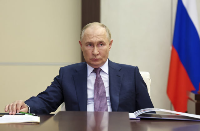 Putin podpísal zákon zakazujúci vyhľadávať na internete piesne chváliace Ukrajinu