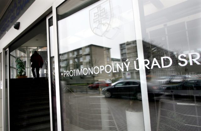 Protimonopolný úrad udelil historicky prvú pokutu za kartelovú dohodu na trhu práce