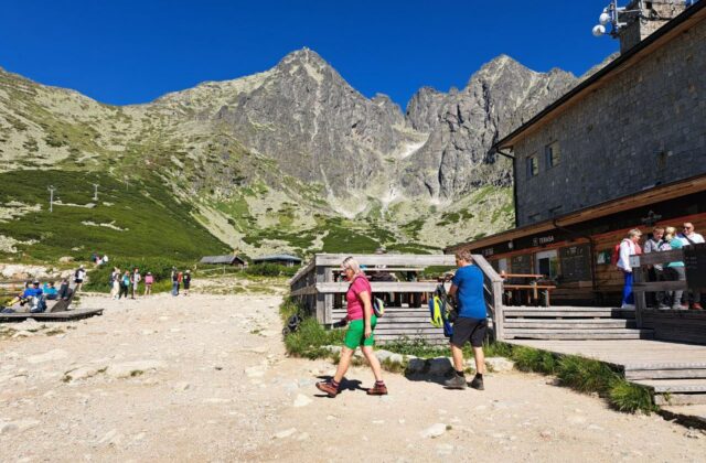 Najvyššie položená kaplnka v strednej Európe má desať rokov, nachádza sa na Skalnatom plese – VIDEO + FOTO
