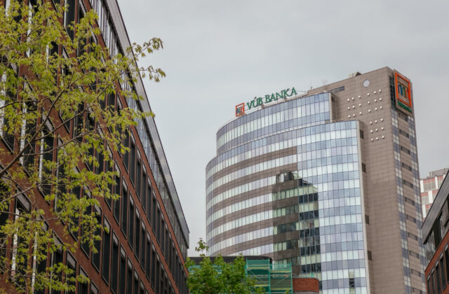 Najlepšou bankou na Slovensku podľa Euromoney za rok 2025 je VÚB