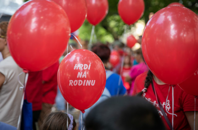 V Bratislave sa opäť uskutoční Národný pochod Hrdí na rodinu, organizátori chcú vyzdvihnúť dôležitosť manželstva