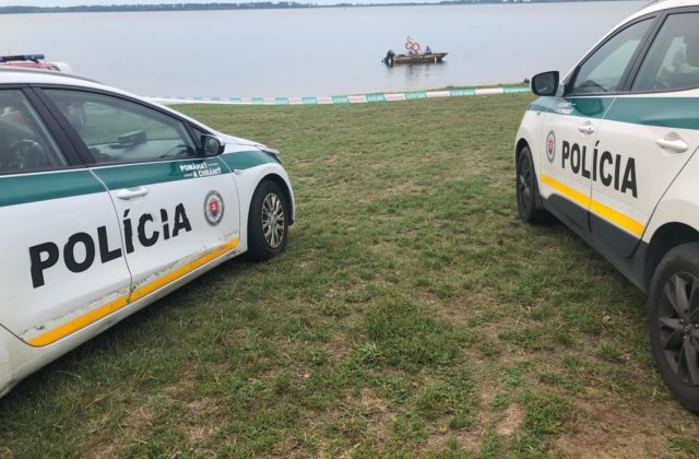 Tragédia na juhu Slovenska. Pri kúpaní prišli o život matka s dcérou, záchranári im už nedokázali pomôcť