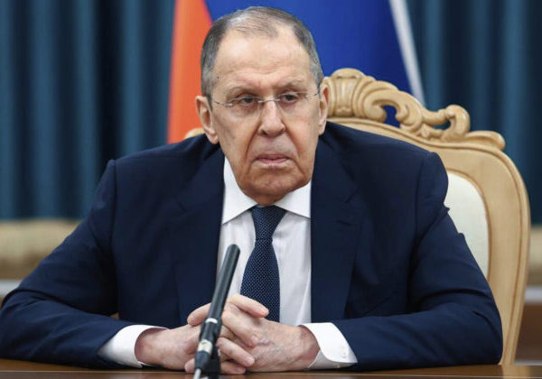 Žiadne stretnutie Putina so Zelenským nie je naplánované, vyhlásil Lavrov