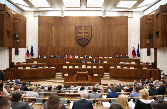 Vláda schválila návrh na udelenie štátnej ceny Alexandra Dubčeka