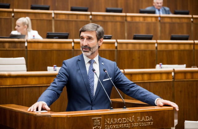 Blanár podporil Trumpovu iniciatívu. Tvrdí, že priamy dialóg Putina a Zelenského by mohol viesť k mieru