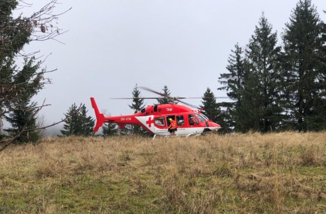 Horskí záchranári zasahovali na vysokohorskej chate, mladú turistku odviezli vrtuľníkom do nemocnice
