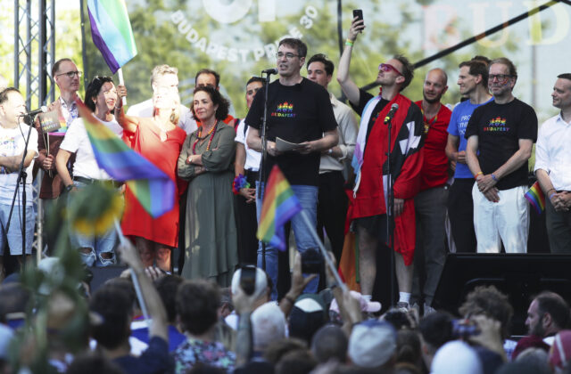 Primátora Budapešti vypočúvala polícia pre spoluorganizovanie Dúhového pochodu
