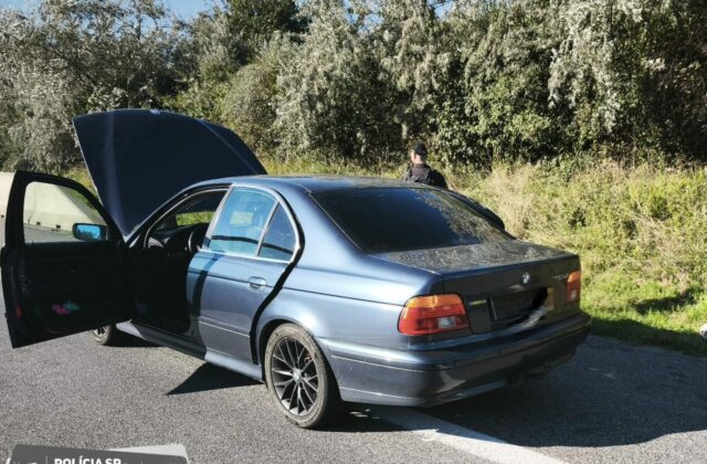 Policajná naháňačka z Česka skončila na Slovensku.&hellip;