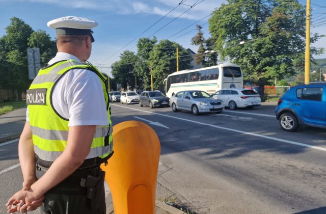 Na Slovensku odštartovala akcia BUĎ ROZUMNÝ, polícia si posvieti na alkohol za volantom