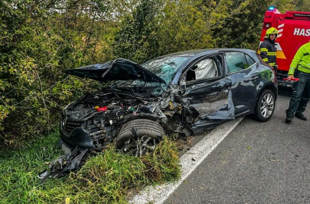 Pri Michalovciach sa čelne zrazili dve autá,&hellip;