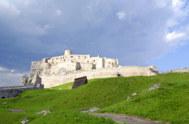 Práce na Spišskom hrade pokračujú podľa plánu, zámerom je zachrániť Románsky palác