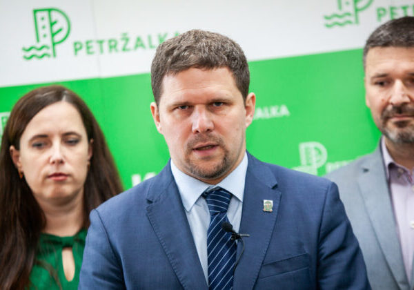 Hrčka sa vráti na miesto starostu Petržalky po zložení sľubu, dôveru od ľudí si bude pamätať