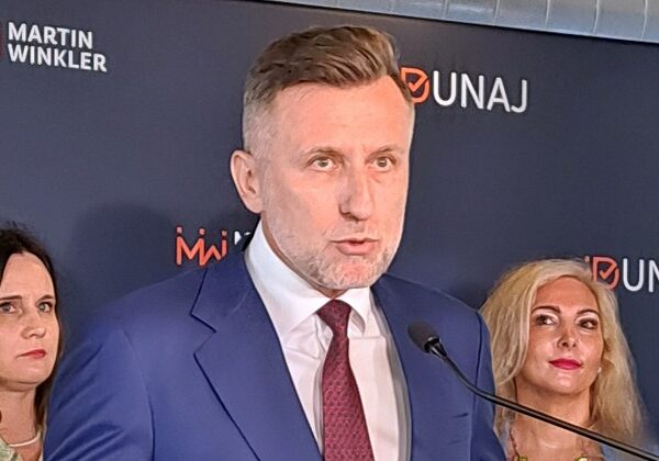 Winkler kritizuje schválený bianco šek, 30 miliónov eur sa navyše odkleplo bez prítomnosti Valla – VIDEO