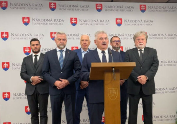 Poslanci prerokujú v parlamente viac ako 150 bodov, SMER-SD podľa Richtera podporí vládne návrhy – VIDEO