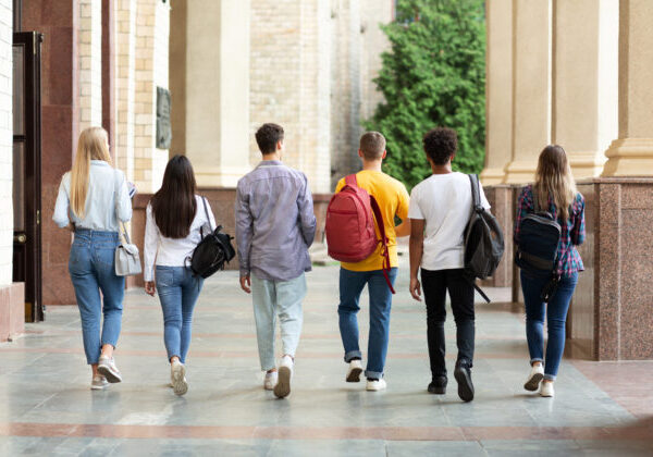 Študenti, ktorí chcú pracovať vo verejnom sektore, majú podľa výskumu väčšie sklony k podvádzaniu