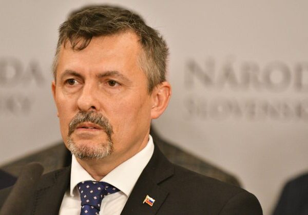 Rada STVR momentálne nemá obsadenú pozíciu predsedu. Machala priblížil, kedy pristúpia k jeho voľbe