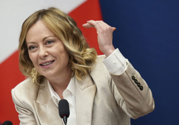 Nielen Slovensko rieši štátne sviatky. Zmeny chystá tiež Francúzsko a Taliansko