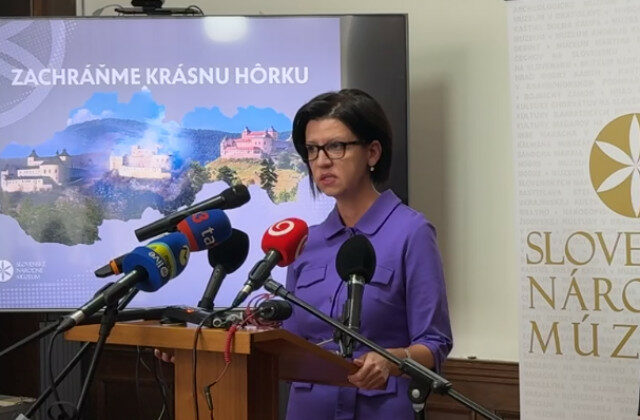 Predajňová odmieta špekulácie o zastavení rekonštrukcie hradu&hellip;