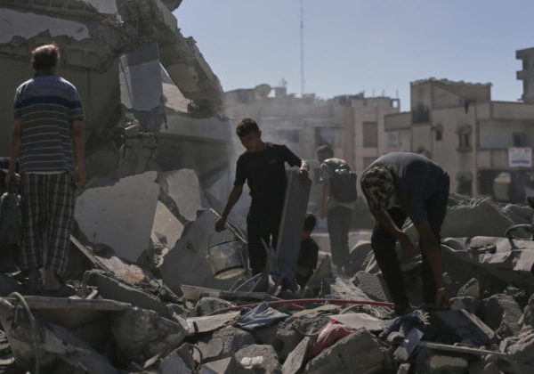 Z mesta Gaza sa evakuovalo viac ako štvrť milióna obyvateľov