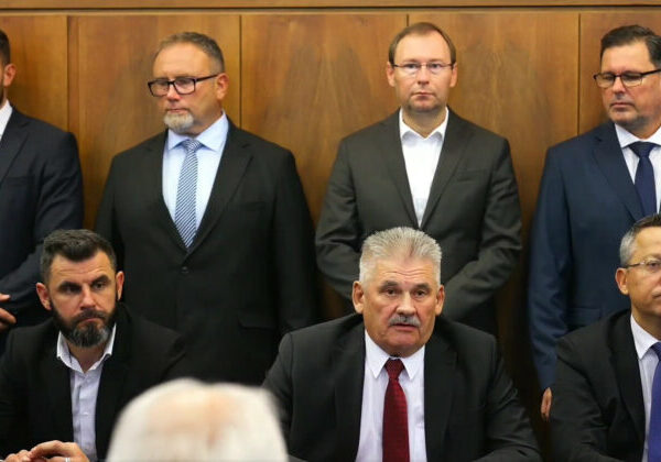 Vylúčenie poslanca nie je riešenie, podľa Richtera je pre koalíciu najdôležitejšie zachovanie čísel pri hlasovaní – VIDEO