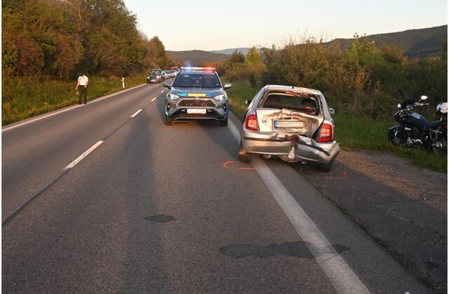 Motocyklista narazil do osobného auta, po prevoze&hellip;