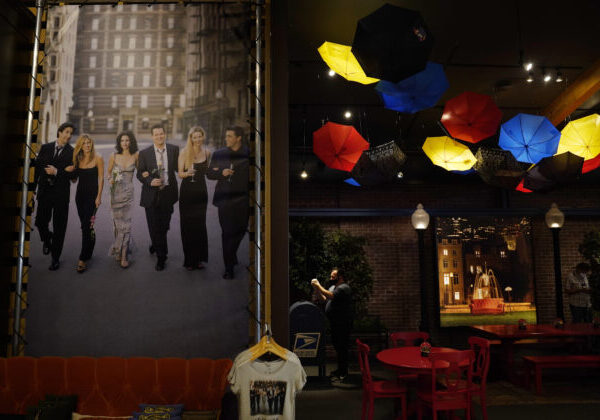 New York bude mať svoj Central Perk, repliku ikonickej kaviarne z obľúbeného seriálu Priatelia