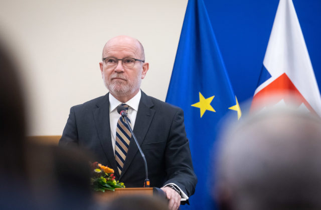 Slovensko má podľa Káčera v zahraničí najhoršie meno v histórii, získať dôveru späť bude ťažké