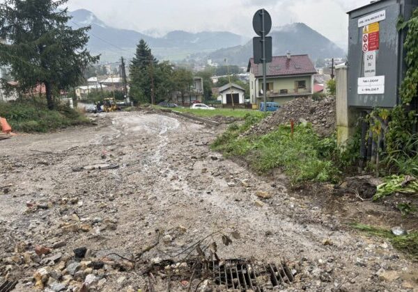 Ružomberok vyhlásil mimoriadnu situáciu, extrémne dažde ohrozujú obyvateľov aj majetok – VIDEO, FOTO