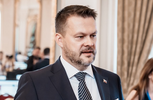 Migaľovo ministerstvo schválilo ďalšie dotácie pre regióny, podporu získa 15 projektov