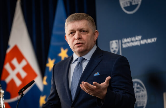 Slovenská a ukrajinská vláda podpísali po rokovaní cestovnú mapu. Mier musí byť kľúčovým slovom našej politiky, tvrdí Fico – VIDEO