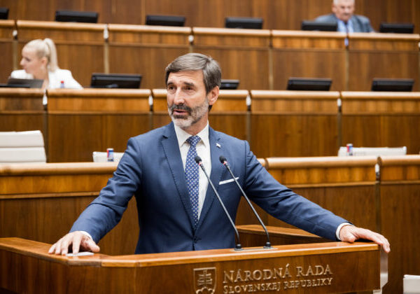 Vatikán dal súhlas, sviatok Sedembolestnej Panny Márie sa v roku 2026 dočasne zruší ako deň voľna