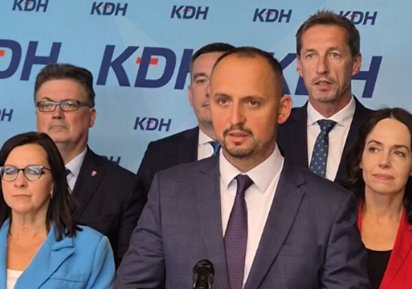 Ficovi sa podľa Františka Majerského nepodarilo rozbiť KDH, hnutie neopúšťa ani Mikloško – VIDEO