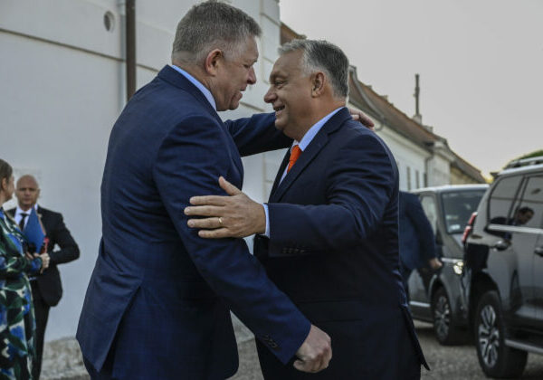 V4 bola úmyselne deštruovaná, lebo bola príliš silná, tvrdí Fico. S príchodom Babiša trochu zosilnie