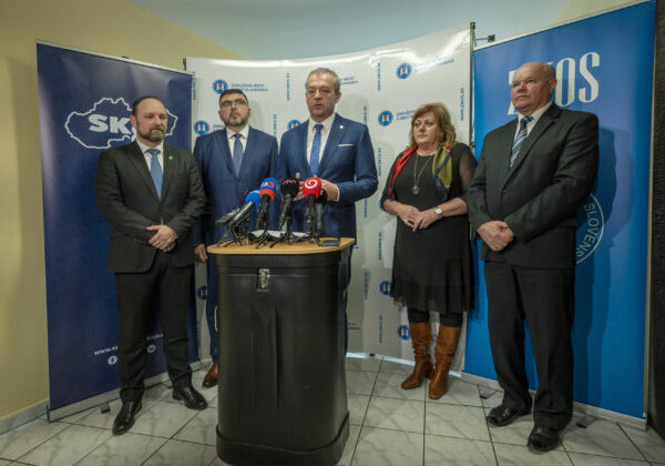 Väčšina samosprávnych krajov odmieta posúvať voľby o rok, upozorňujú na porušenie princípov právneho štátu