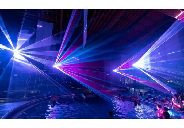 Halloweenska párty v AquaCity Poprad: večerné kúpanie, DJ a laserová show v srdci Tatier