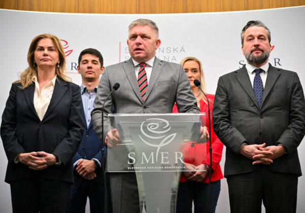 Smer definitívne vylúčili zo Strany európskych socialistov, Fico hovorí o vyznamenaní, nie o hanbe – VIDEO