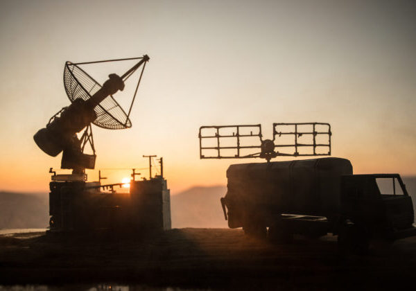 Ukrajinské drony zasiahli na Kryme sklady ropy a palív, priemyselný závod a radarovú stanicu