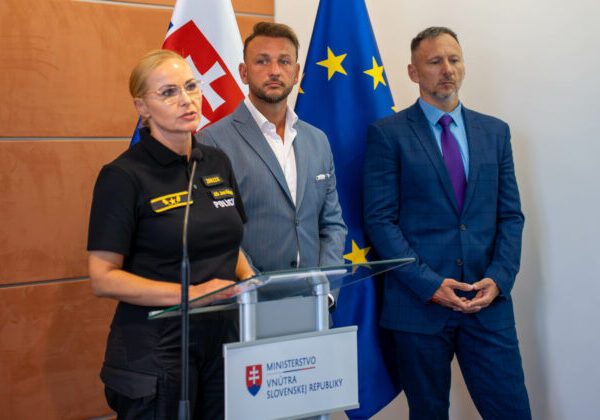 Polícia je pod politickým vplyvom koalície, Maškarová podľa SaS nemá prehľad o riešení prípadov – VIDEO