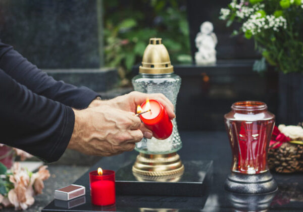 Cintoríny sú upravené, návštevné hodiny predĺžené, mesto Martin je pripravené na Dušičky