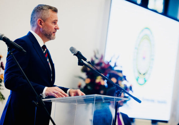 Pellegrini ocenil nasadenie príslušníkov Ozbrojených síl SR. Zdôraznil, že mier ostáva najvyššou hodnotou – FOTO