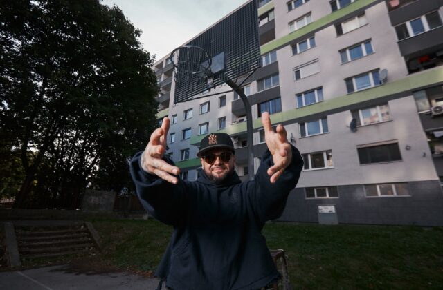Kali ohlásil turné Idem k…
